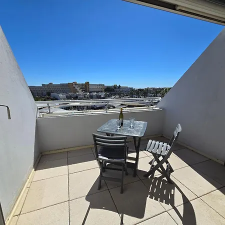 207 Cap D'agde Naturiste Grand T2 De Standing Avec Garage *