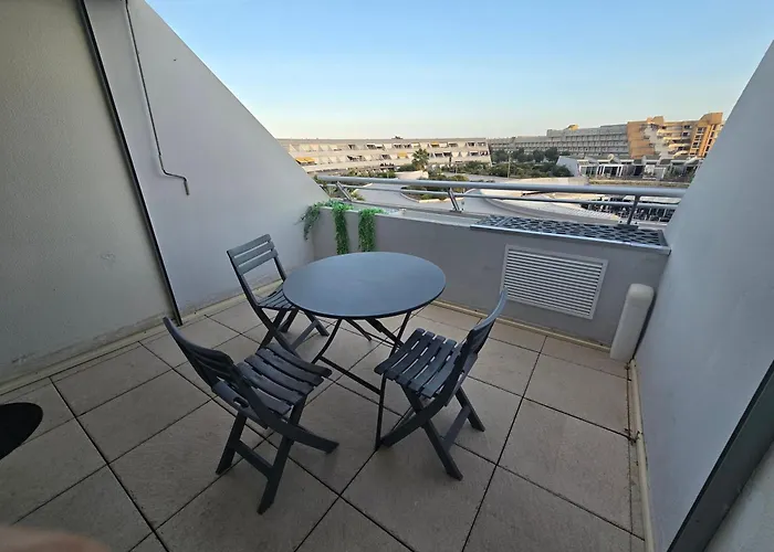 2cap D'agde Naturiste Grand T2 De Standing Avec Garage Prive آجد